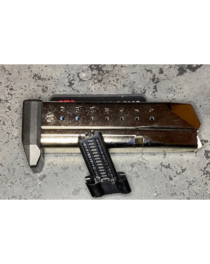 S&W SD9VE_10_17(U-17) For factory 17 round magazine only.