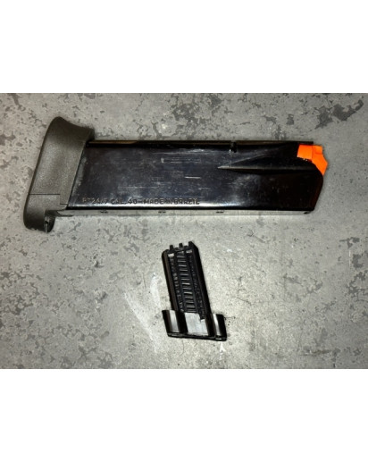 Taurus 24/7_(.40)_10_15 (U-16) This block is made from a Universal Pistol Limiter block to#16