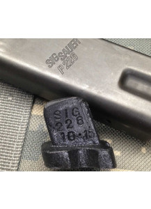 Sig P320 .40 Magblock 10 Round Limiter for factory 13 round magazines.  (Note: This is the same block as a 9mm 10/15 Limiter) 